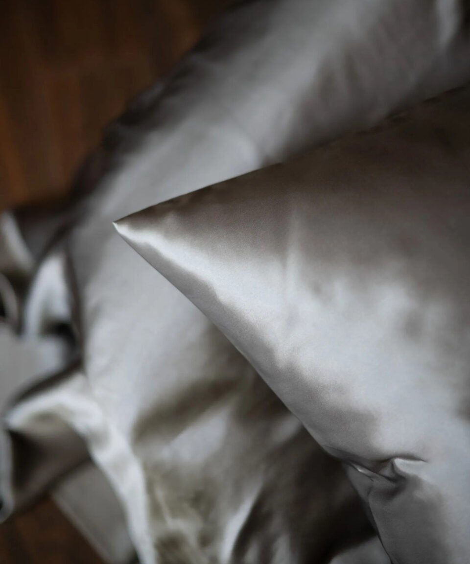 Zīda spilvendrāna Granite