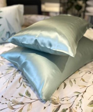 Zīda spilvendrāna Lagoon kompozīcija