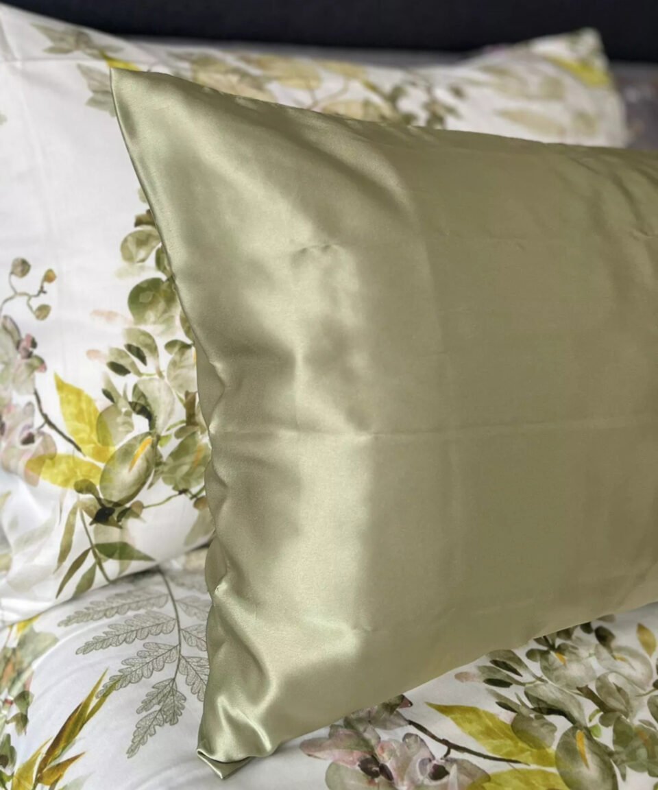 Zīda spilvendrāna Meadow