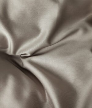 satina-gultas-velas-komplekts-almond-audums