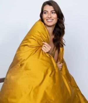 satina-gultas-velas-komplekts-antique-gold-zeltaini-tumss