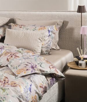 satina-gultas-velas-komplekts-flora-costera-almond-uzklats