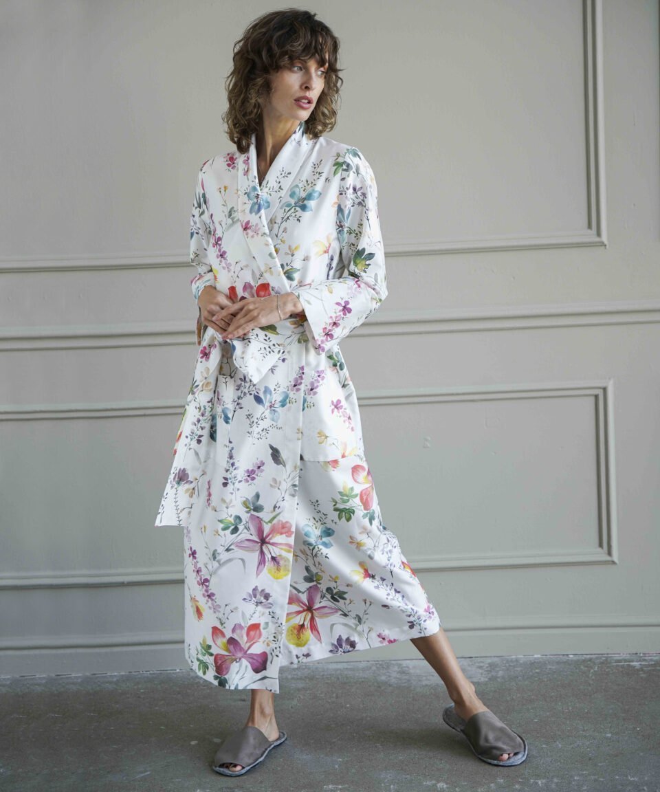 Satīna halāts Monday Blooms