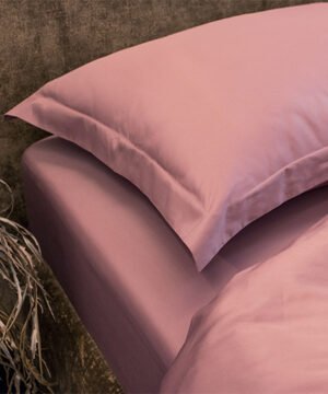 Satīna spilvendrāna Clay kompozīcija