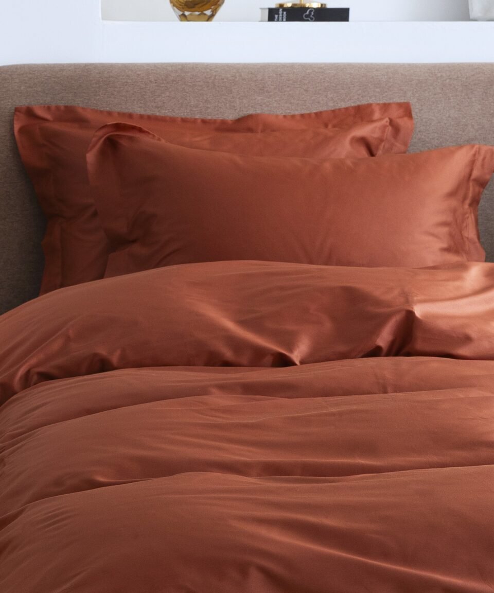 Satīna spilvendrāna Terracotta kompozīcija