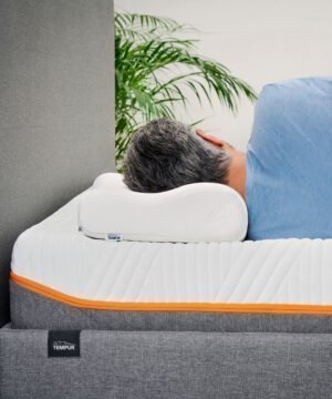 tempur-spilveni-original-uz-saniem-no-muguras