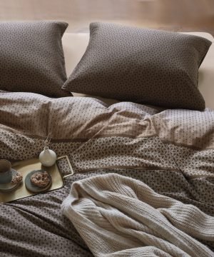 satina-gultas-vela-carter-brown-beddinghouse