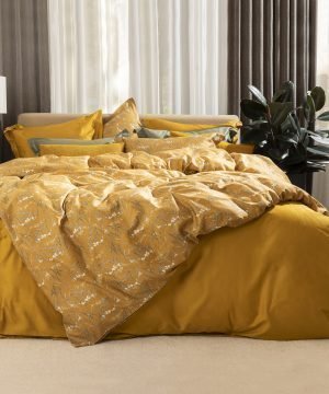 satina-gultas-vela-dreamy-ochre-ar-ziedu-rakstu