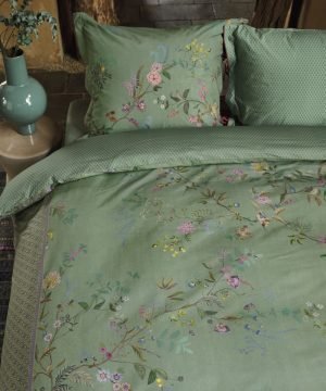 perkala-gultas-vela-bustani-green-raksts-uz-zala-fona