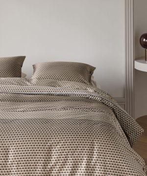 satina-gultas-vela-lofty-natural-bruni-bess