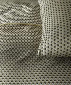 satina-gultas-vela-lofty-olive-green-kardol-ar-rakstu